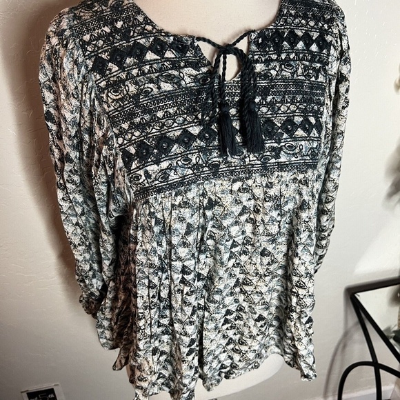 World Market Embroidered Tassel Black Multicolor Boho Shirt Top Blouse Size S - Picture 2 of 8